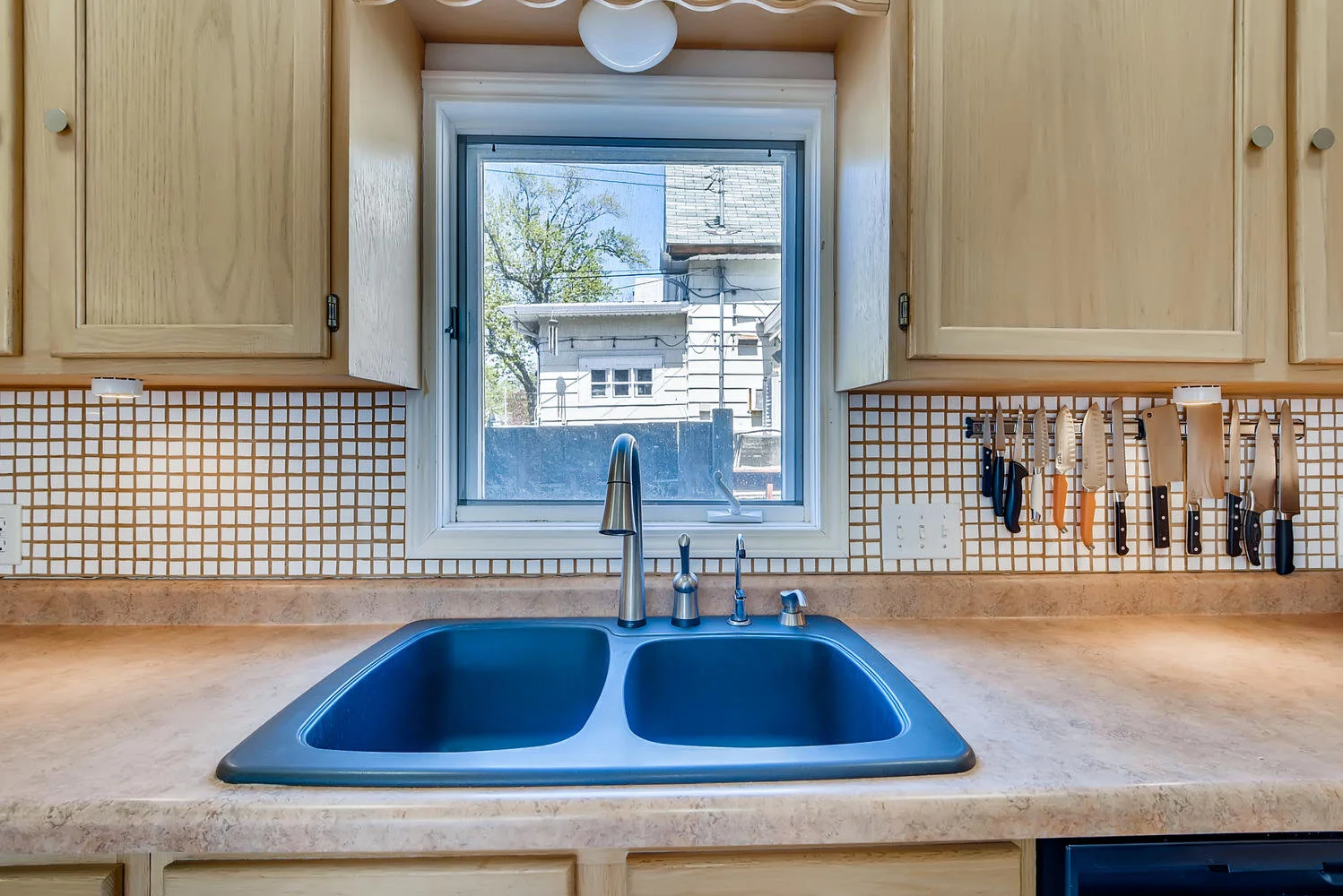 1934 Lincoln St NE Minneapolis-large-023-022-Kitchen Detail-1499x1000-72dpi.jpg