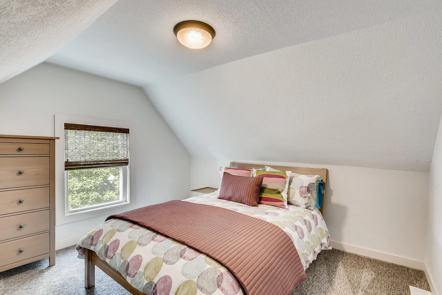 1719 6th St NE Minneapolis MN-large-018-029-2nd Floor Bedroom-1499x1000-72dpi.jpg