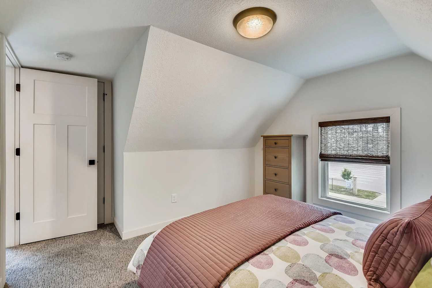 1719 6th St NE Minneapolis MN-large-019-030-2nd Floor Bedroom-1499x1000-72dpi.jpg