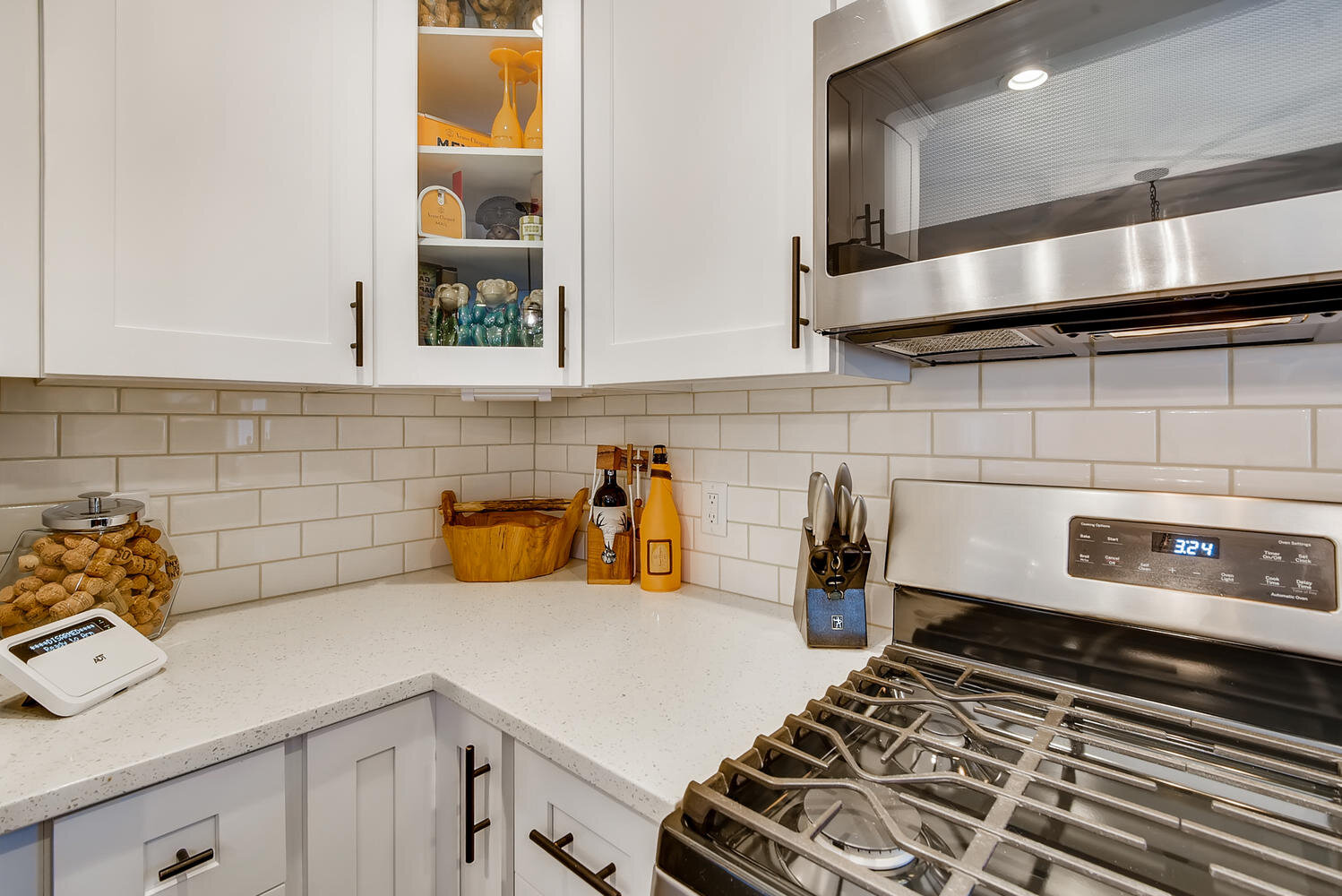 1719 6th St NE Minneapolis MN-large-029-034-Kitchen Detail-1499x1000-72dpi.jpg