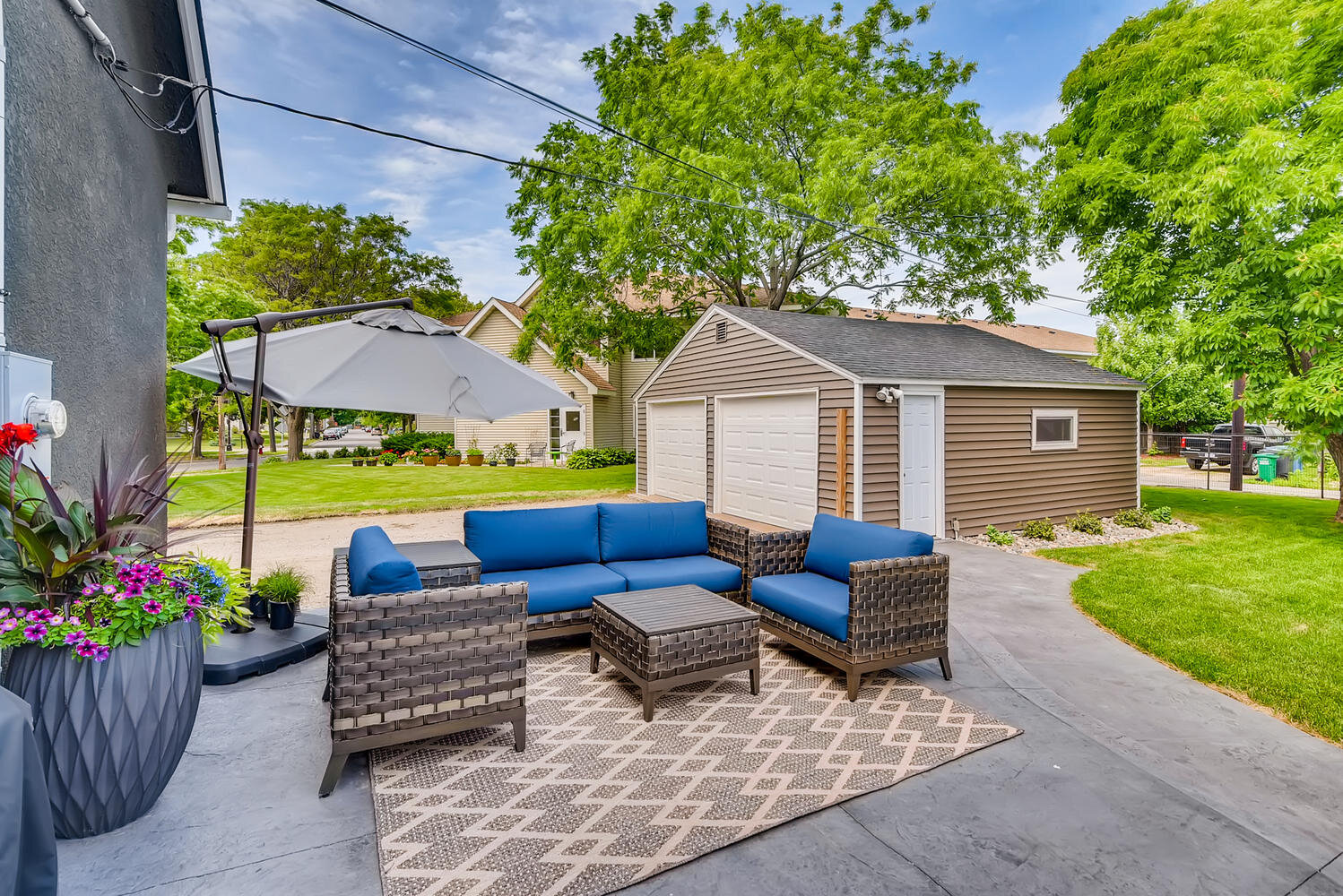 1719 6th St NE Minneapolis MN-large-033-026-Patio-1499x1000-72dpi.jpg