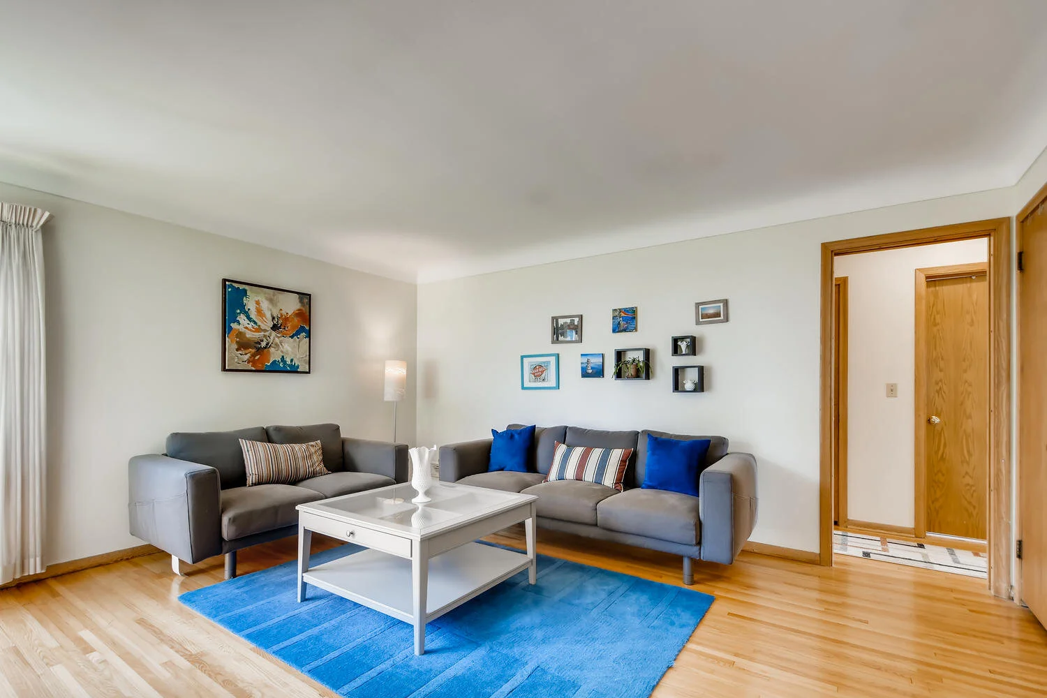 3413 27th Ave Minneapolis MN-large-006-007-Living Room-1500x1000-72dpi.jpg