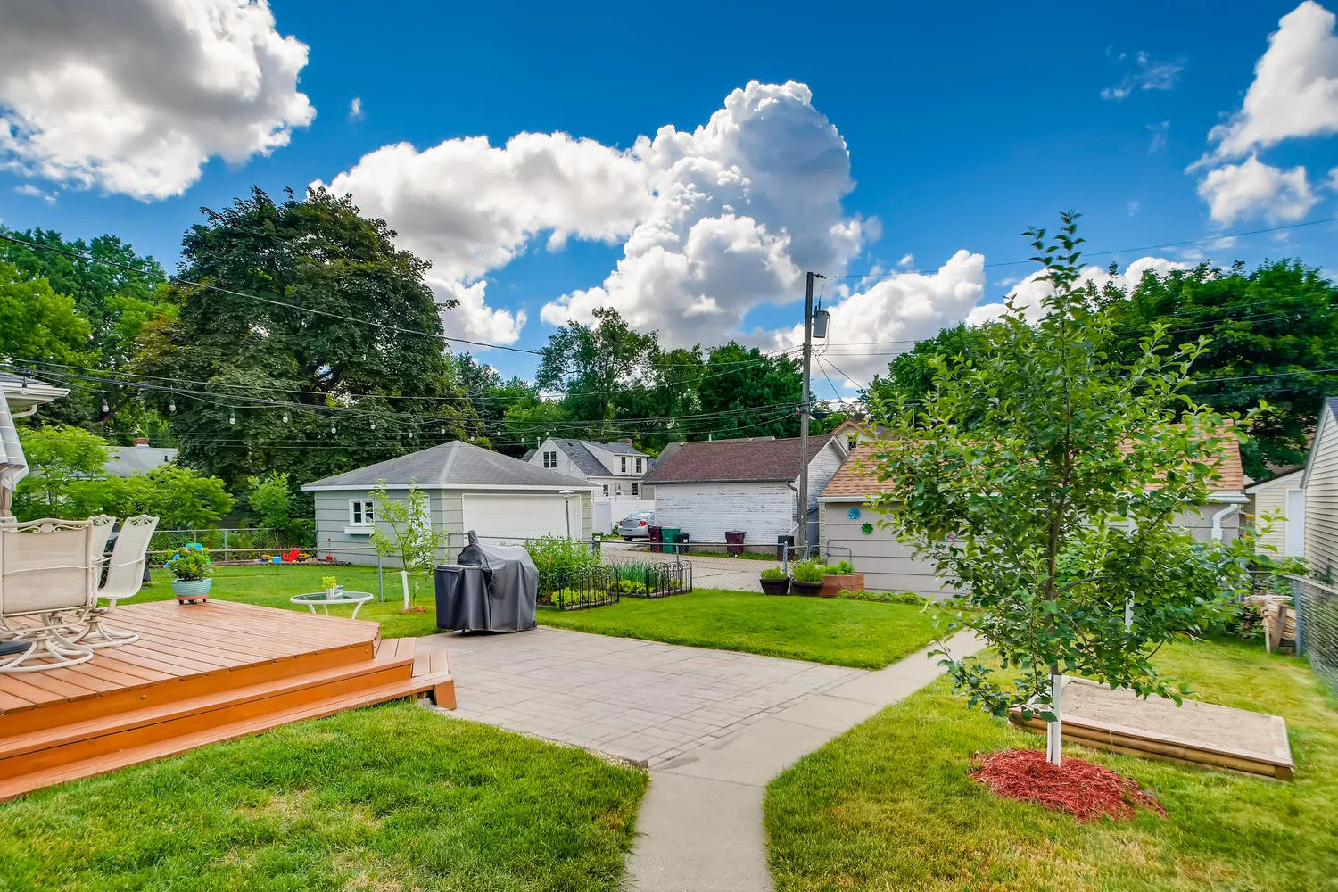 3413 27th Ave Minneapolis MN-large-026-027-Back Yard-1500x1000-72dpi.jpg
