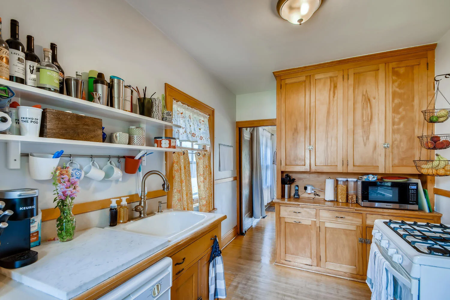 3031 Ulysses St NE Minneapolis-large-016-013-Kitchen-1500x1000-72dpi.jpg