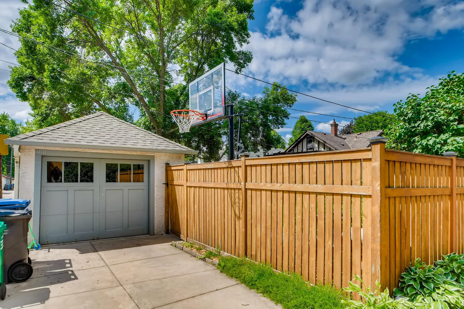 3031 Ulysses St NE Minneapolis-large-028-024-Garage-1500x1000-72dpi.jpg