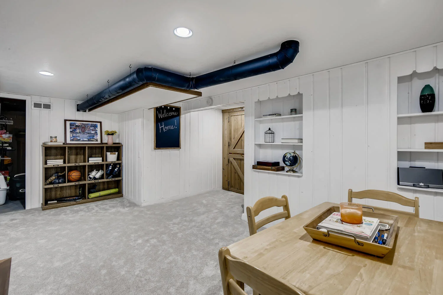 5329 Xerxes Ave S Minneapolis-large-023-022-Lower Level Family Room-1499x1000-72dpi.jpg