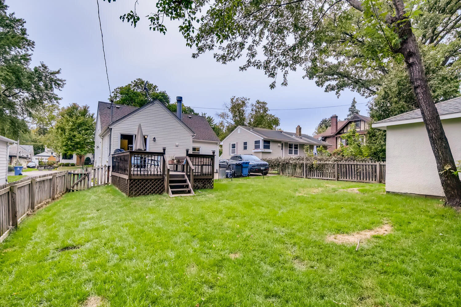 5329 Xerxes Ave S Minneapolis-large-026-028-Back Yard-1500x1000-72dpi.jpg