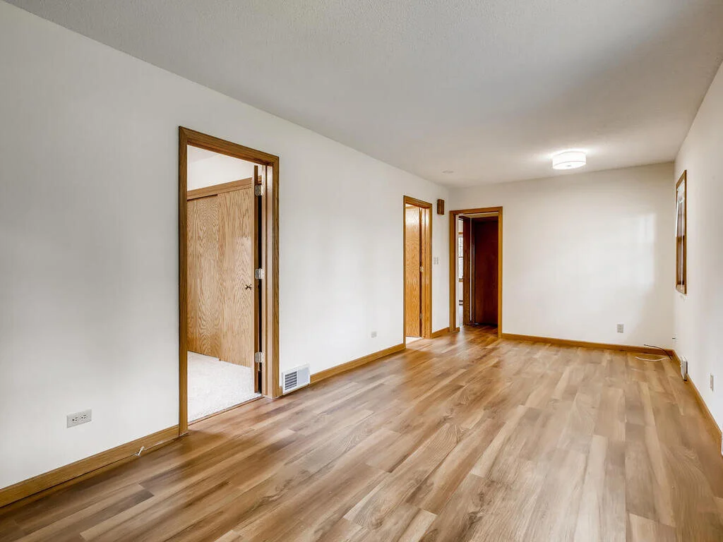 3547 Pierce St NE Minneapolis-005-005-Living Room-MLS_Size.jpg
