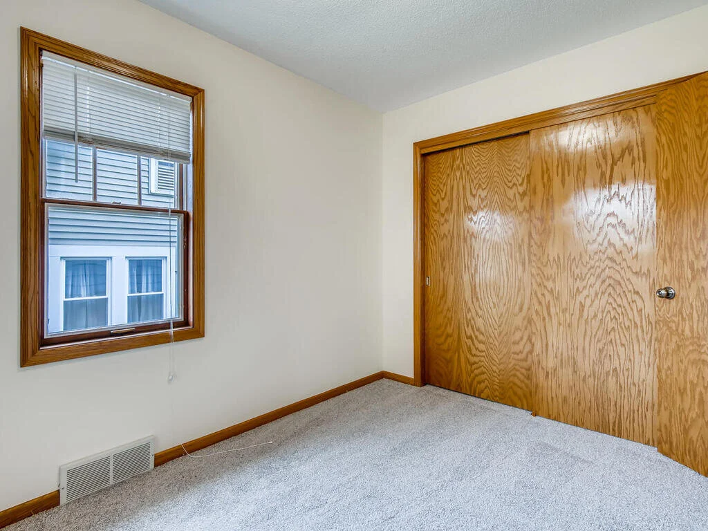 3547 Pierce St NE Minneapolis-017-016-Bedroom-MLS_Size.jpg