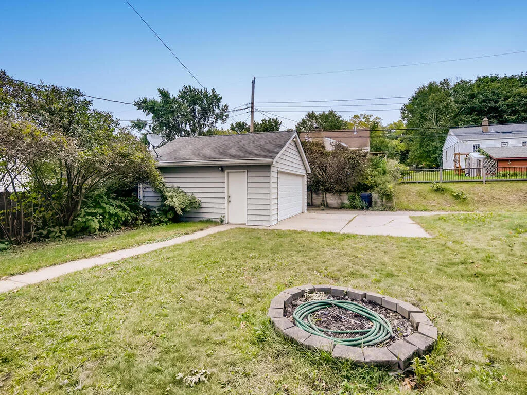 3547 Pierce St NE Minneapolis-027-027-Back Yard-MLS_Size.jpg