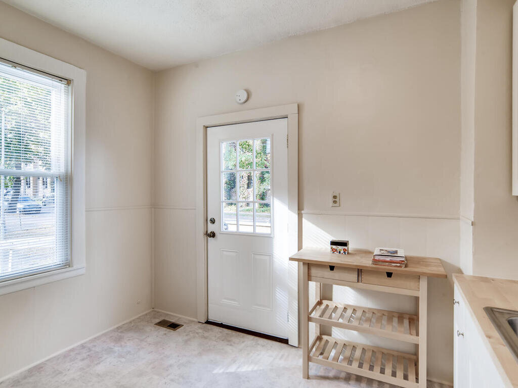1626 Madison St NE Minneapolis-009-006-Kitchen-MLS_Size.jpg