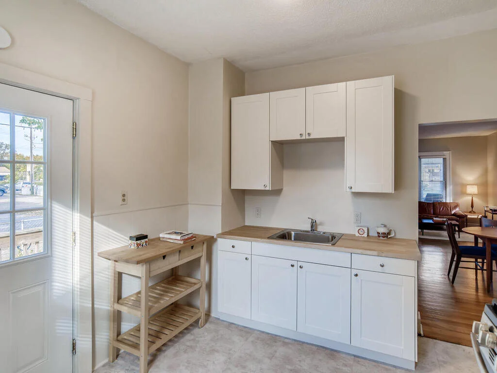 1626 Madison St NE Minneapolis-011-003-Kitchen-MLS_Size.jpg