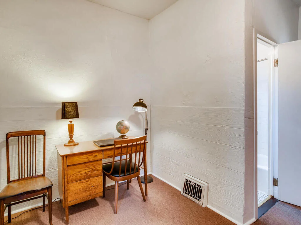 1626 Madison St NE Minneapolis-015-016-Office-MLS_Size.jpg