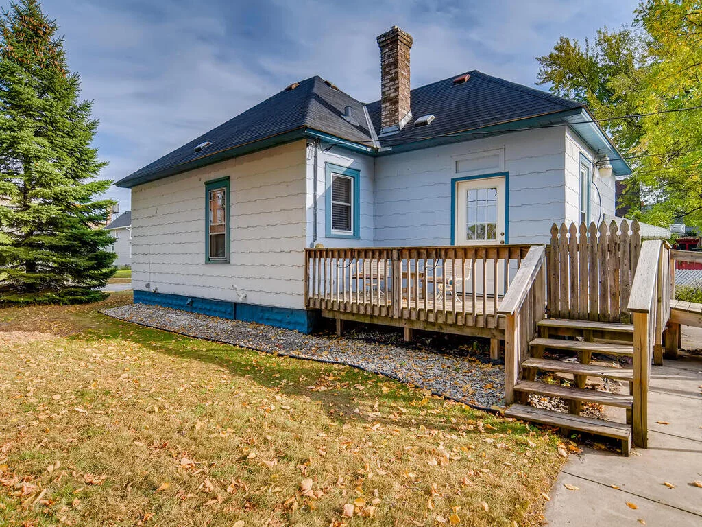 1626 Madison St NE Minneapolis-025-025-Exterior Side-MLS_Size.jpg