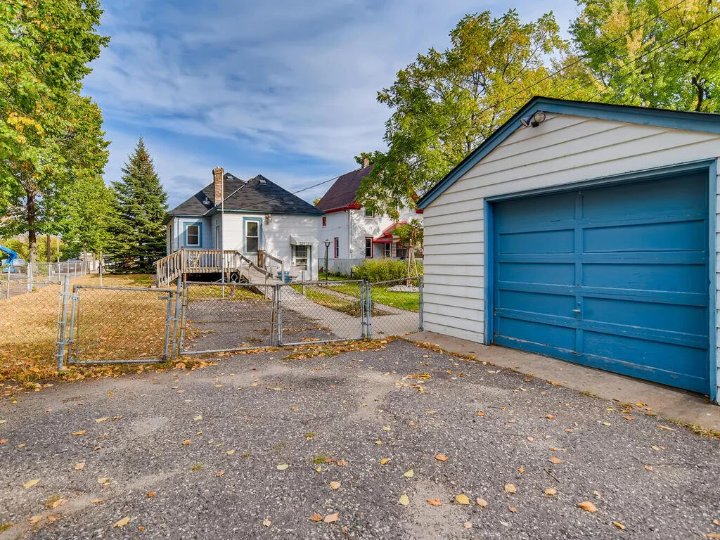 1626 Madison St NE Minneapolis-027-028-Garage-MLS_Size.jpg