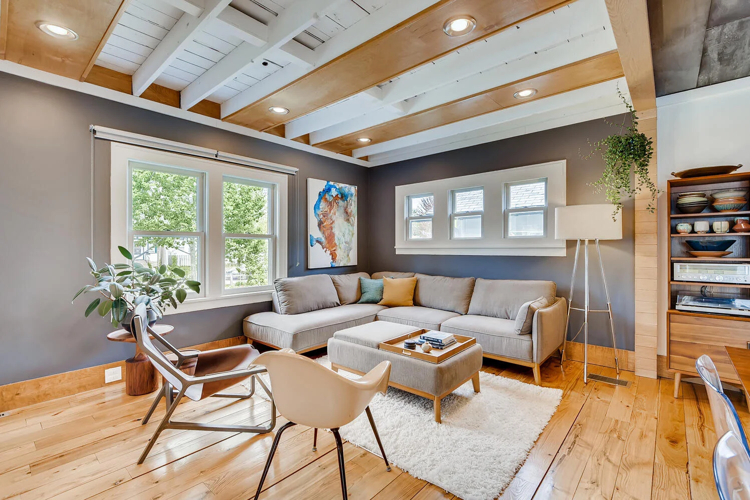 4219 12th Ave S Minneapolis MN-large-005-002-Living Room-1498x1000-72dpi.jpg