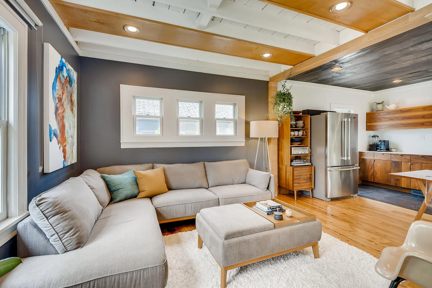 4219 12th Ave S Minneapolis MN-large-007-003-Living Room-1498x1000-72dpi.jpg