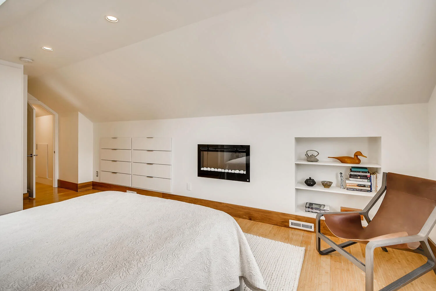 4219 12th Ave S Minneapolis MN-large-016-010-2nd Floor Primary Bedroom-1498x1000-72dpi.jpg