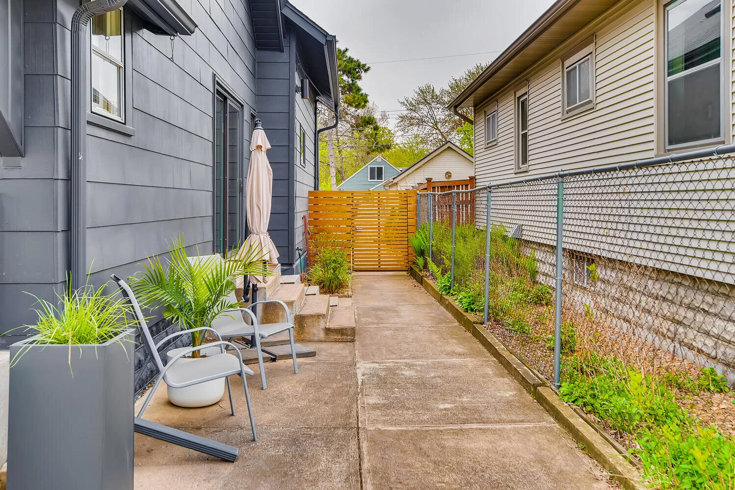 4219 12th Ave S Minneapolis MN-large-026-028-Patio-1498x1000-72dpi.jpg