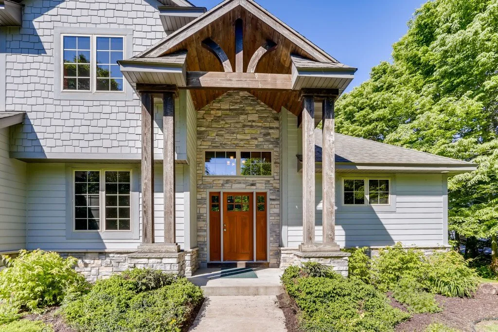04 Exterior Front Entry.jpg