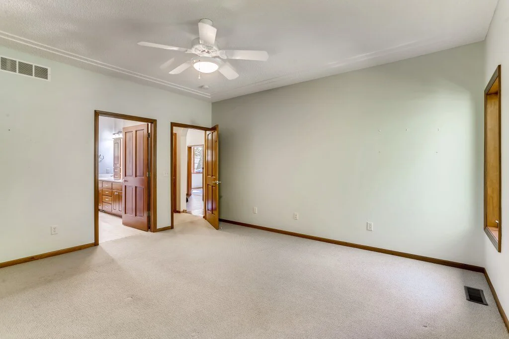18 Primary Bedroom.jpg