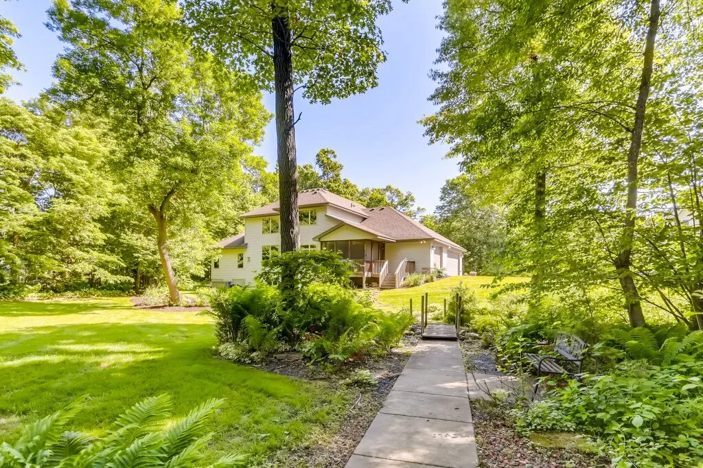 36 Back Yard.jpg
