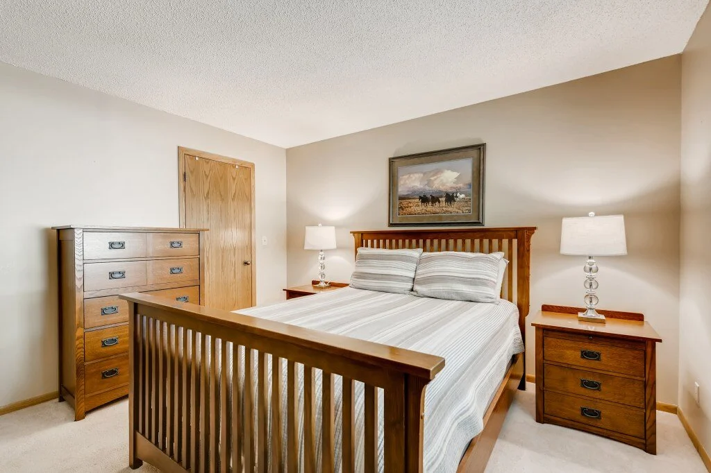 17 2nd Floor Primary Bedroom.jpg