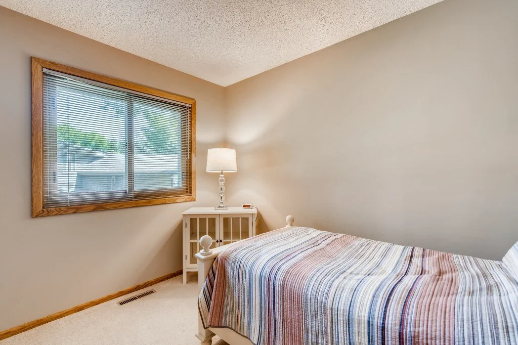 19 2nd Floor Bedroom.jpg
