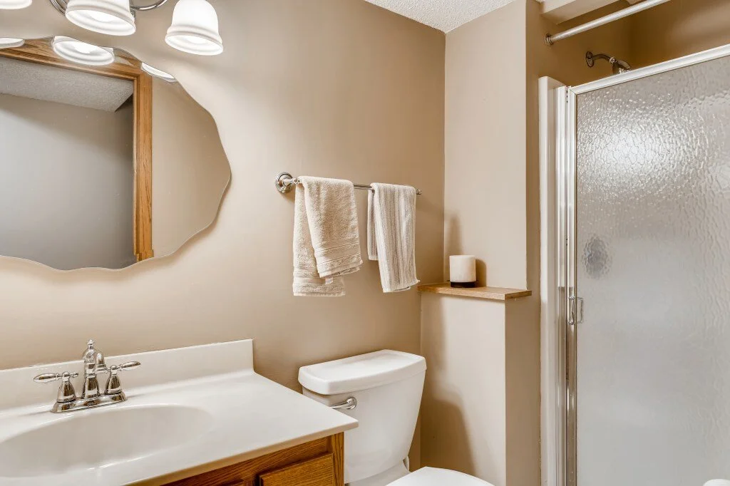 24 Lower Level Bathroom.jpg