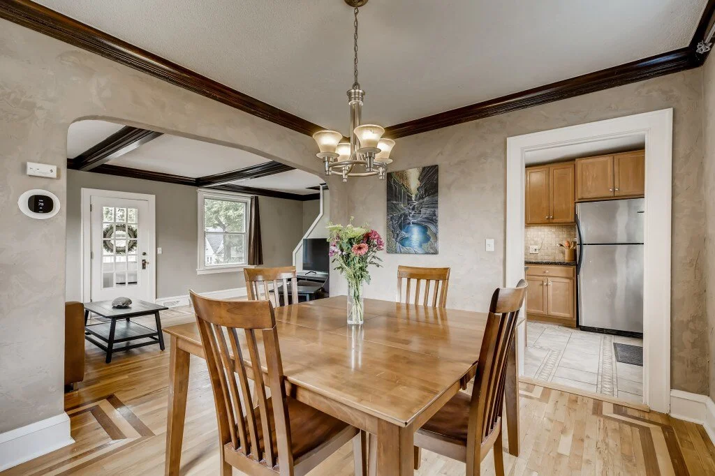 11 Dining Room.jpg