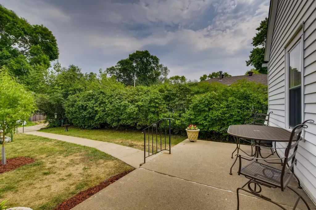 29 Patio.jpg