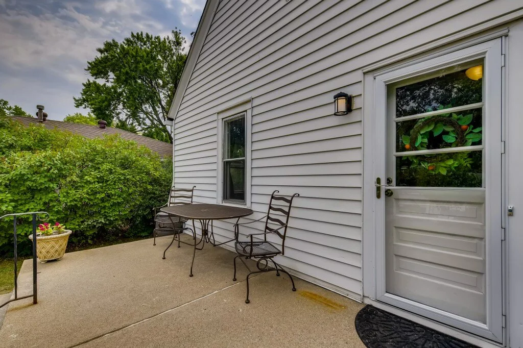 30 Patio.jpg