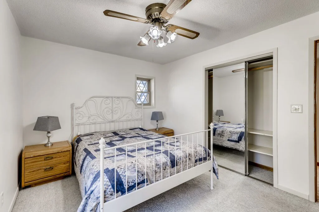20 Primary Bedroom.jpg