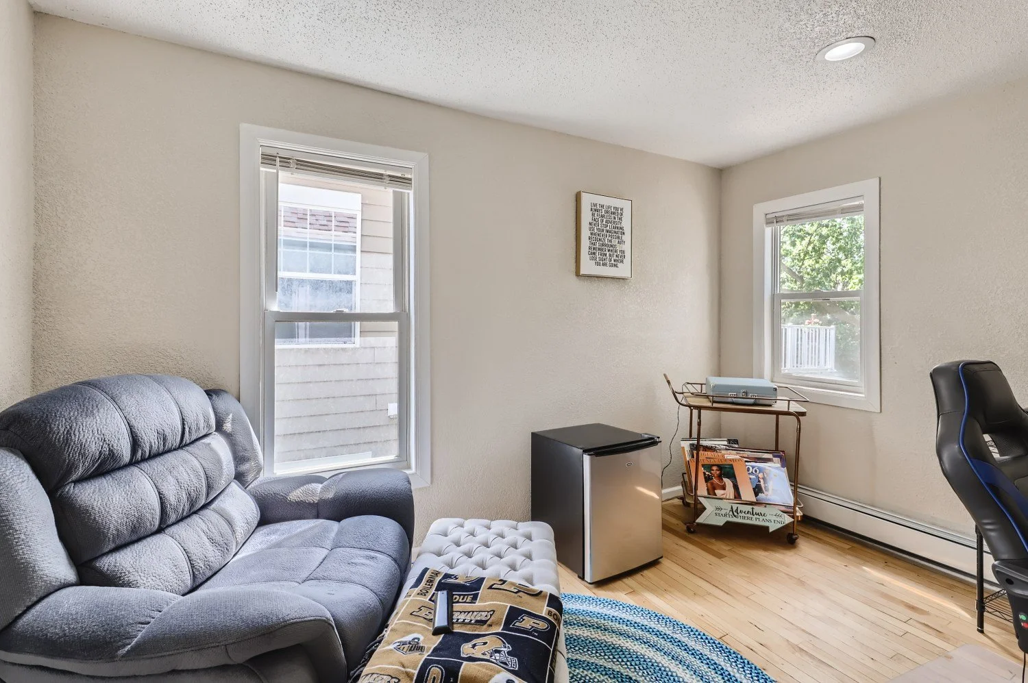 824 24th Ave Ne Minneapolis MN - Web Quality - 018 - 19 2nd Floor Bedroom.jpg