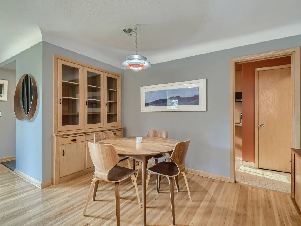 09 Dining Room.jpg