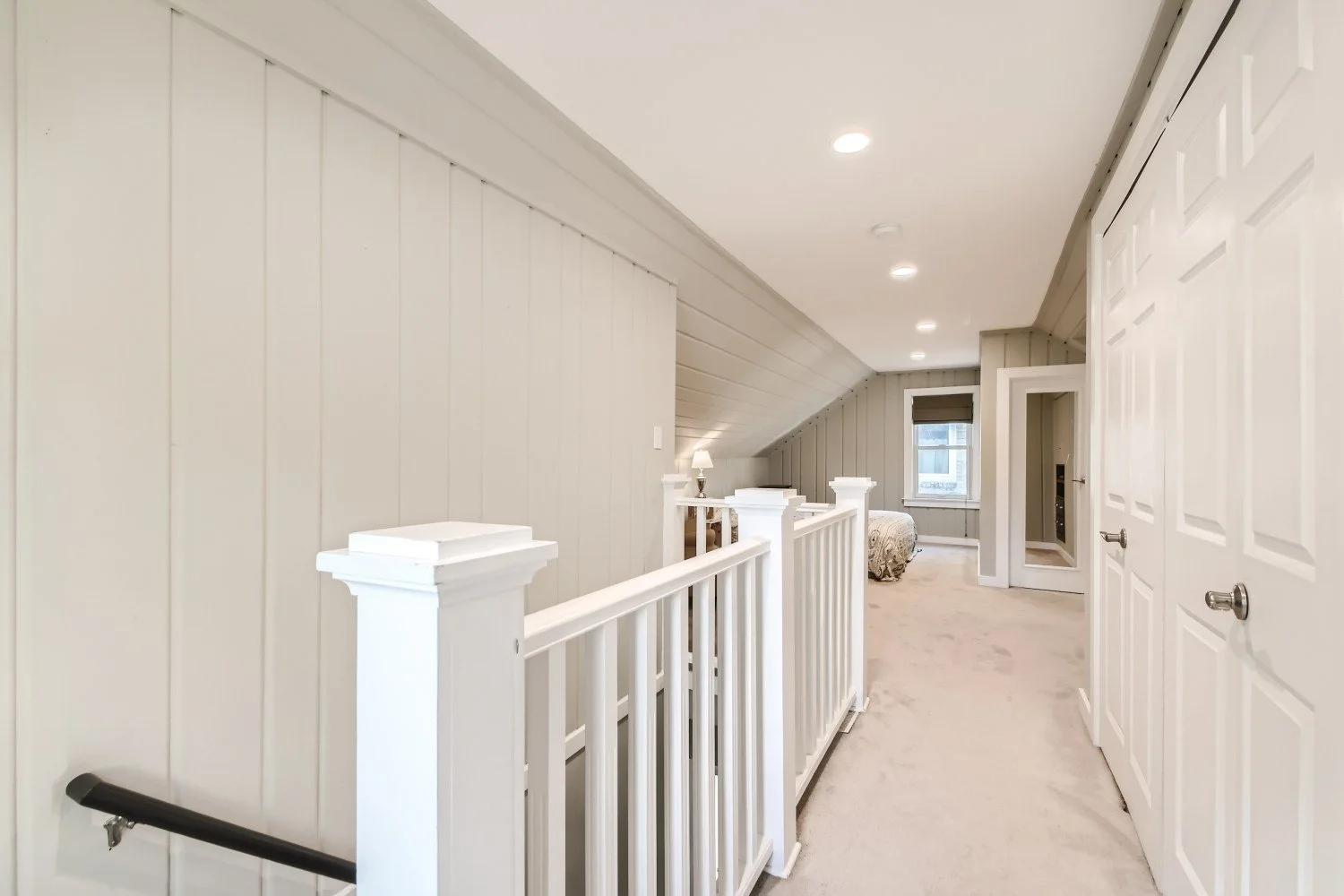 2528 22nd Ave NE Minneapolis MN - Web Quality - 016 - 27 2nd Floor Landing.jpg