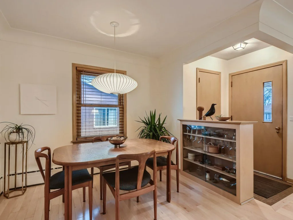 13 Dining Room.jpg