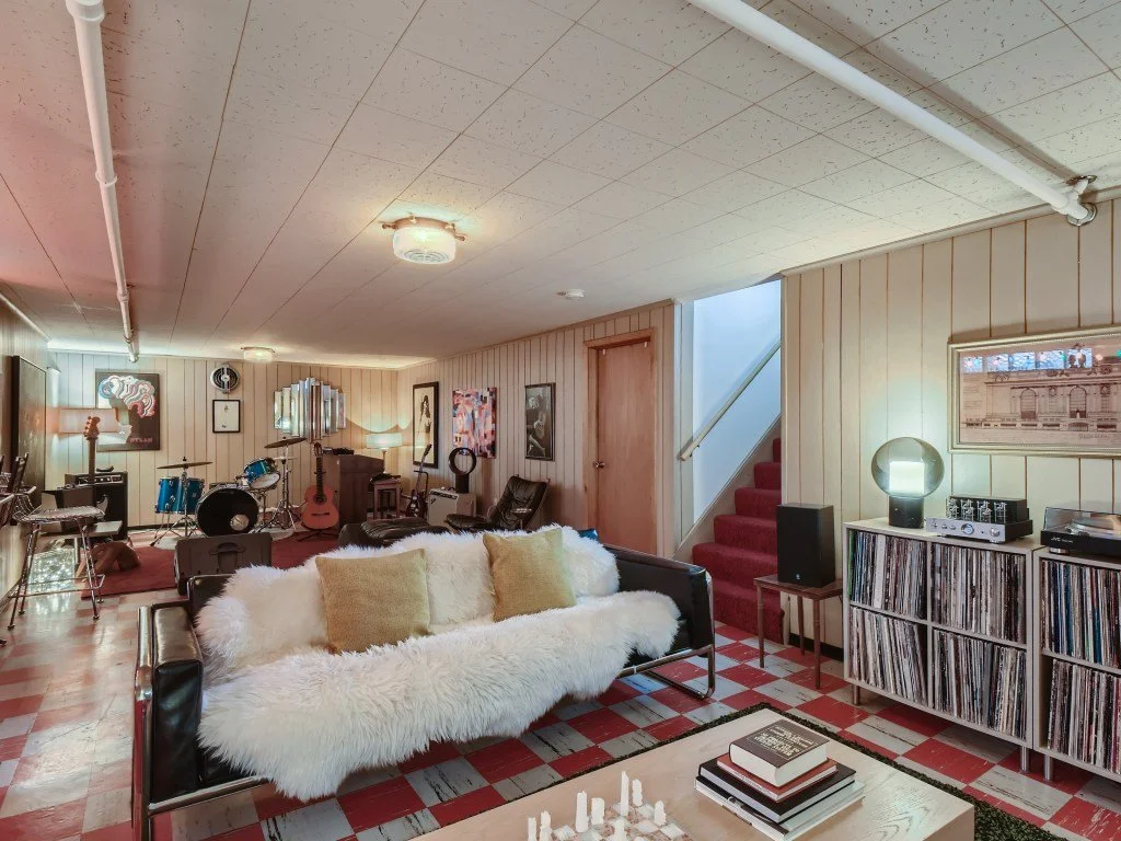29 Lower Level Family Room.jpg