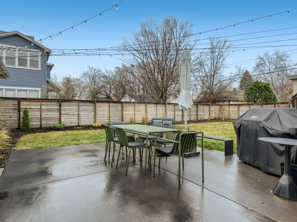 34 Patio.jpg