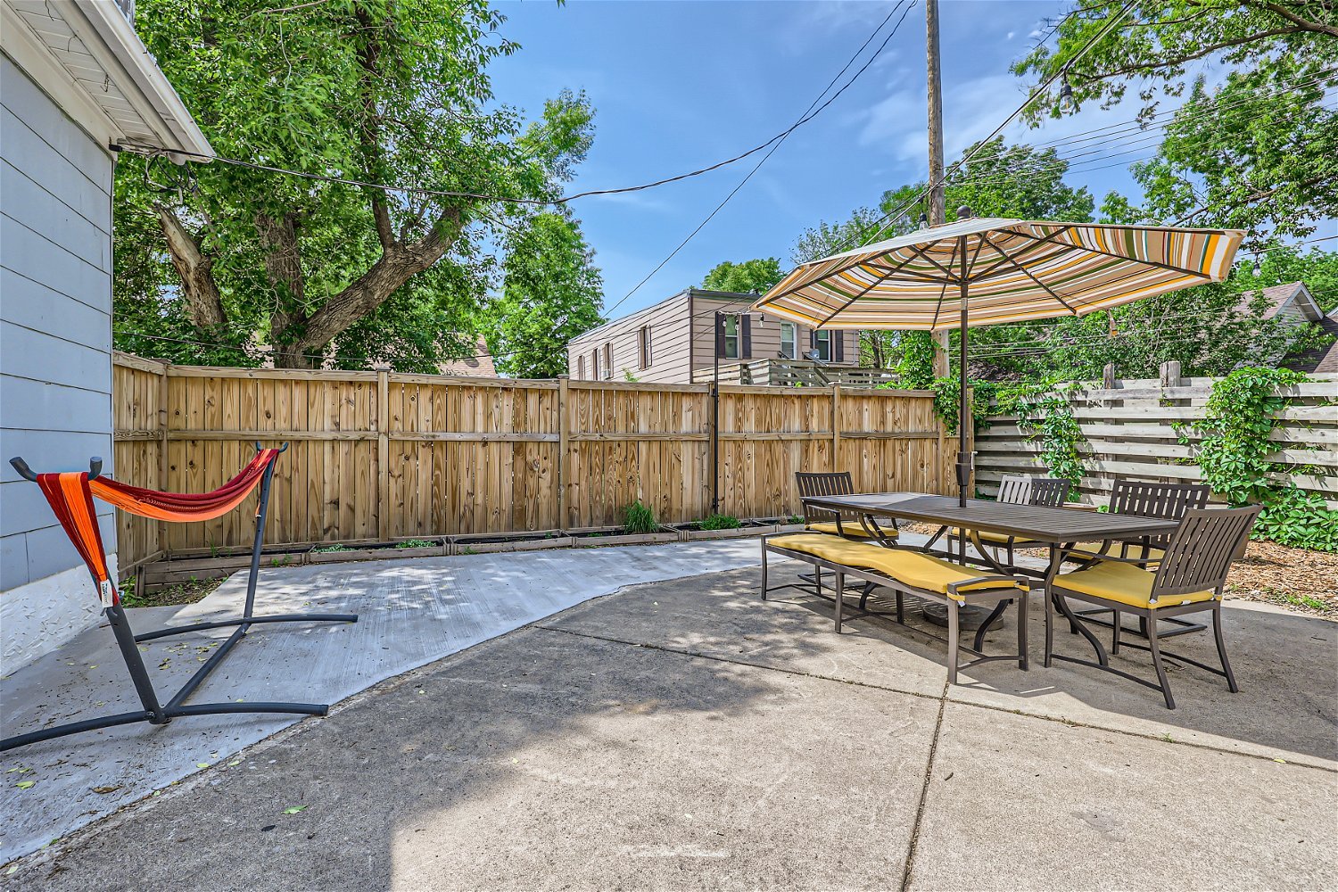 1007 27th Ave - Web Quality - 024 - 25 Back Yard.jpg