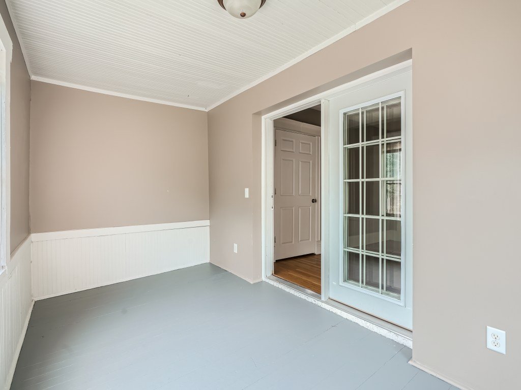 30 2nd Floor All Seasons Room.jpg