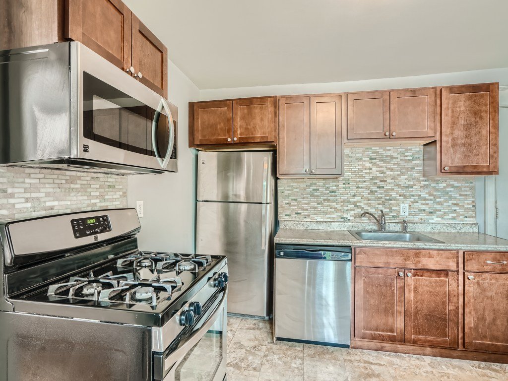 34 2nd Floor Kitchen.jpg