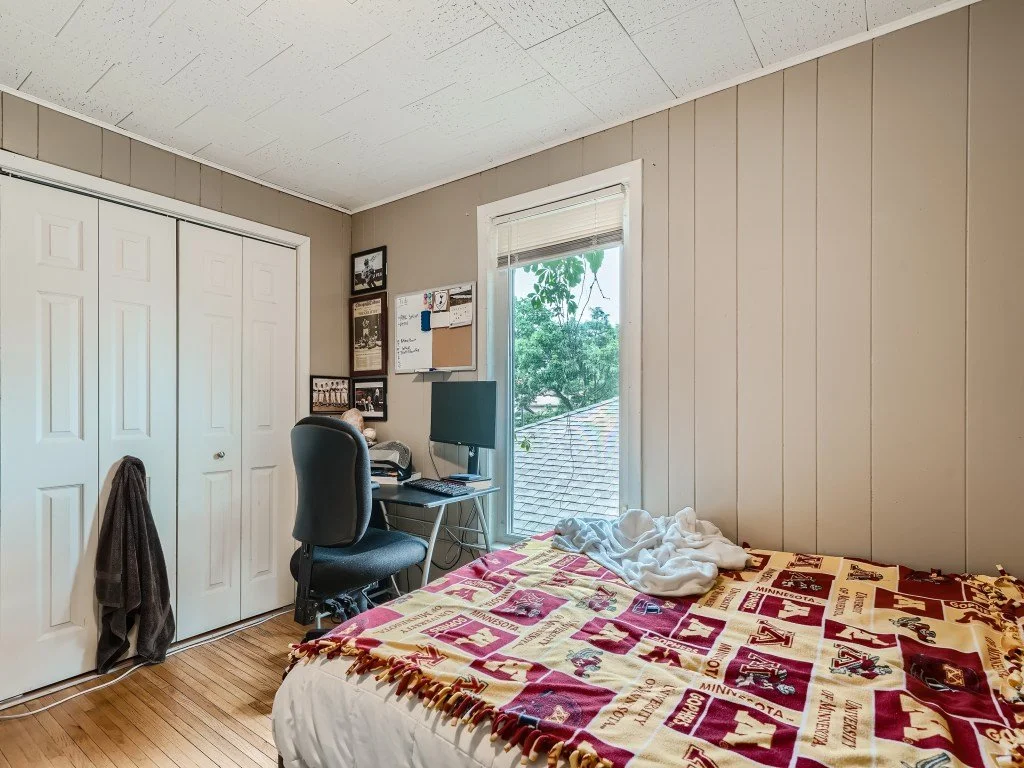 19 2nd Floor Bedroom.jpg