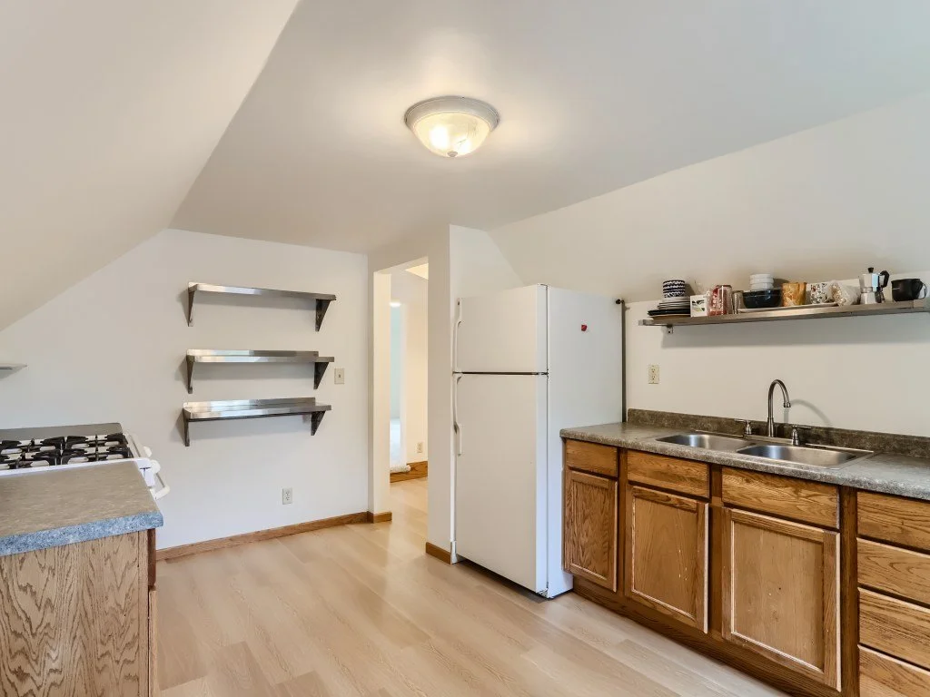34 2nd Floor Kitchen.jpg