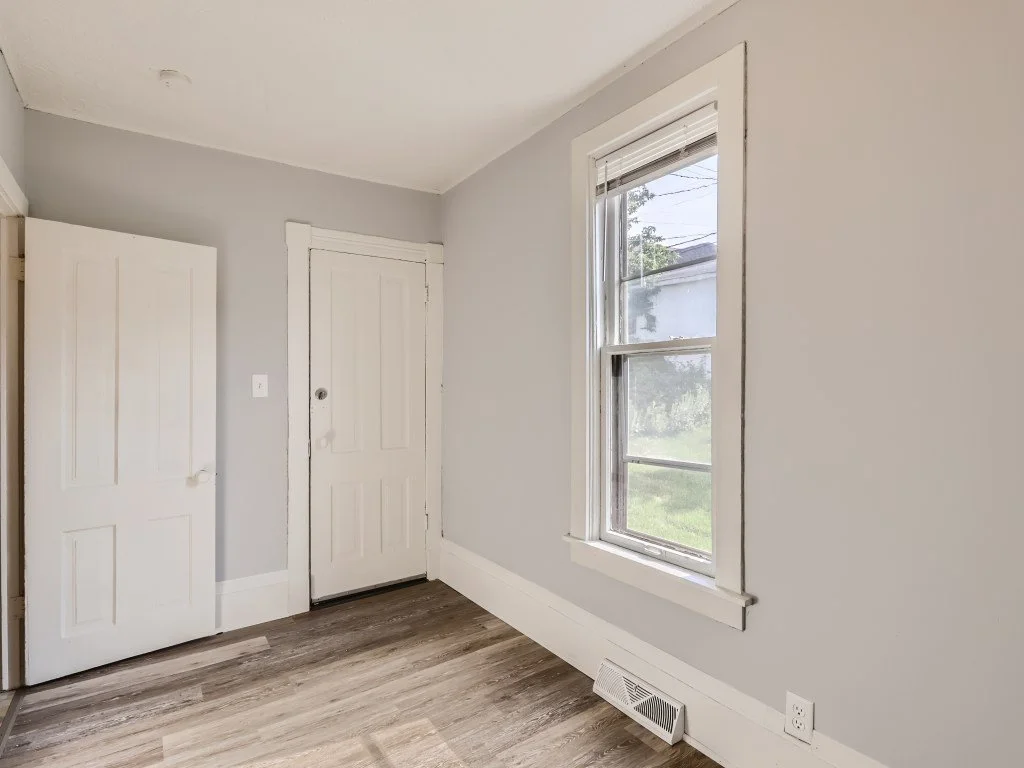 25 Bonus Room.jpg