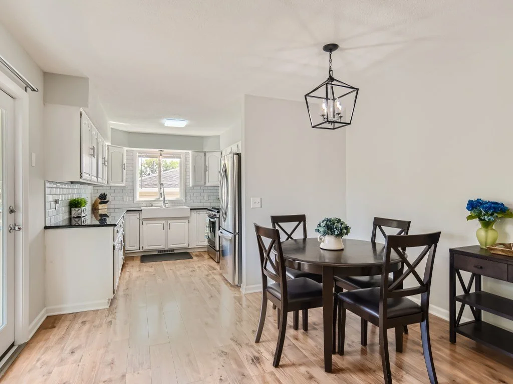 09 Dining Room.jpg