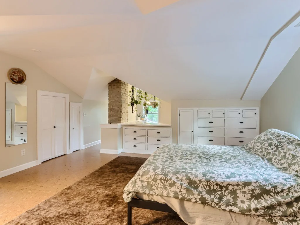 25 2nd Floor Primary Bedroom.jpg