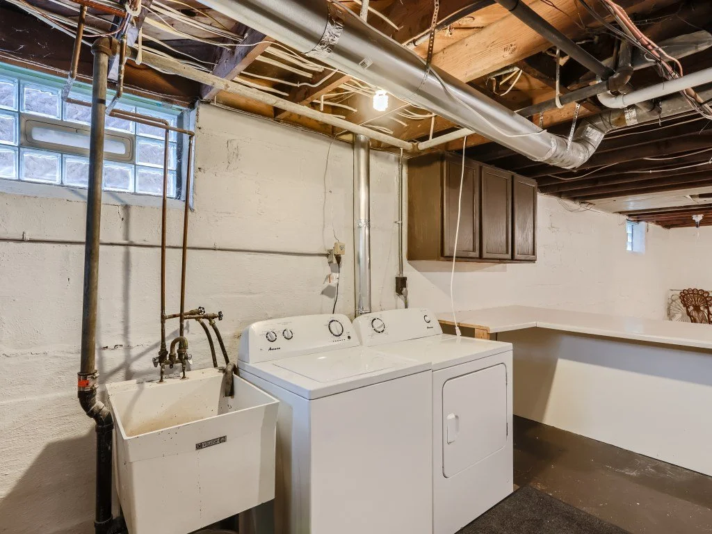 33 Lower Level Laundry Room.jpg