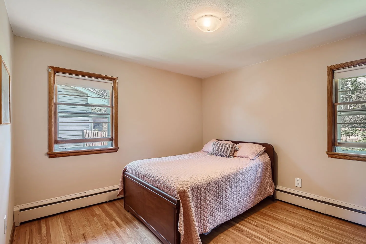 3109 31st Ave NE - Web Quality - 015 - 21 Bedroom.jpg