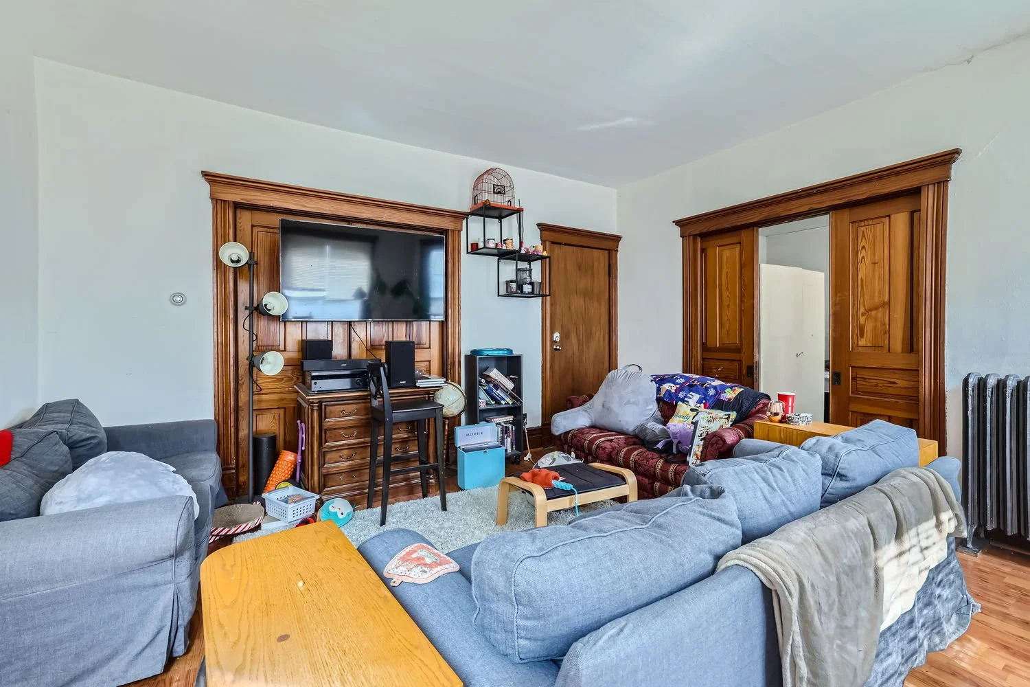 1079 16th ave se - Web Quality - 004 - 05 Living Room.jpg